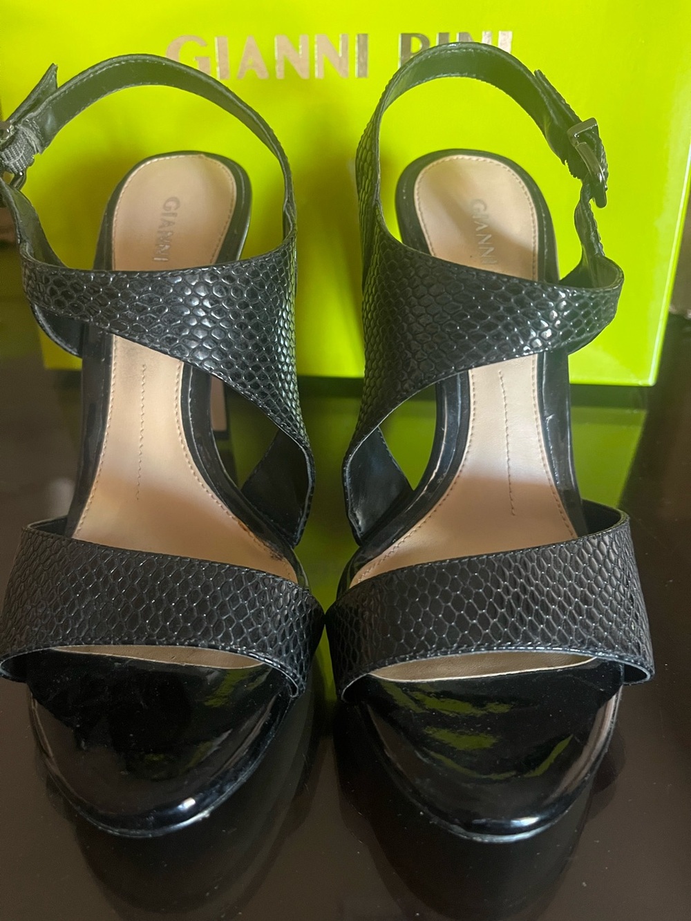 Gianni Bini Black Textured Snake-Print Platform Sandals
